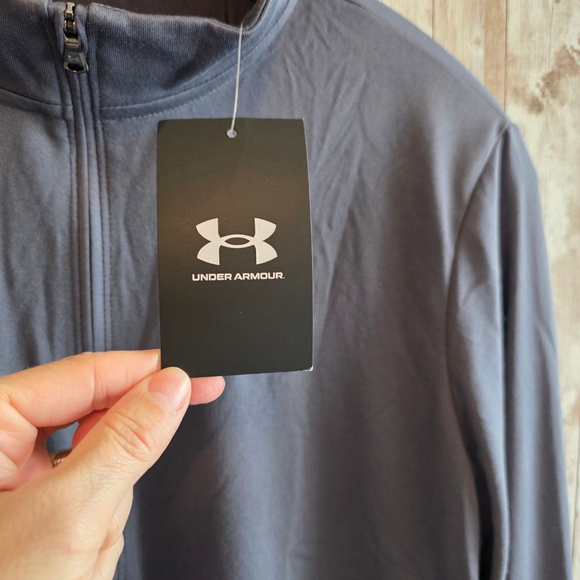 Women's Under Armour Gray Long Sleeve Active Tee L - Picture 4 of 7